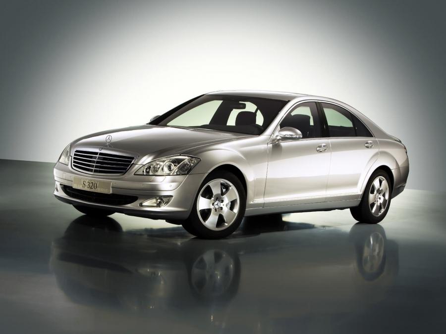  Mercedes-Benz Vision S320 BlueTEC Hybrid Concept 2005 года  (фото 1 из 10)